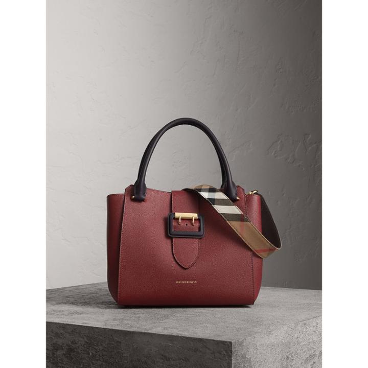 Burberry Burberry The Medium Buckle Tote In Two-tone Grainy Leather, Red