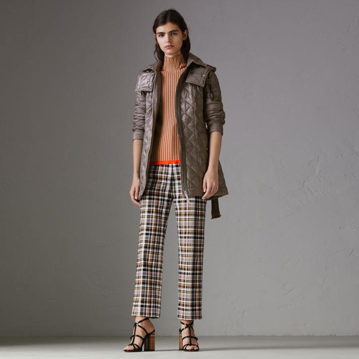 Burberry Burberry Detachable Hood Lightweight Diamond Quilted Coat