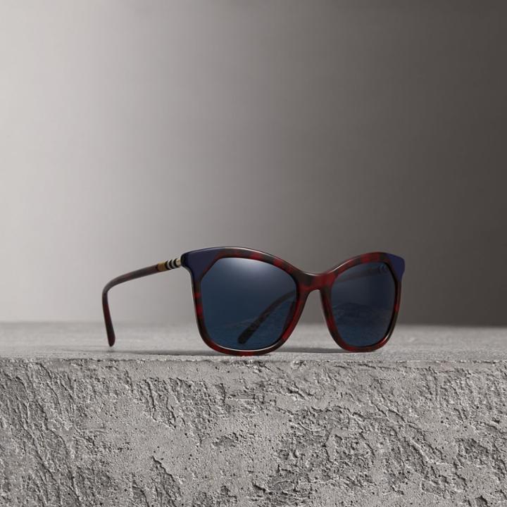 Burberry Burberry Tortoiseshell Square Frame Sunglasses, Red