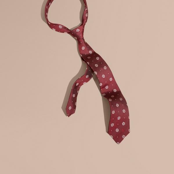 Burberry Modern Cut Floral And Spot Jacquard Silk Tie