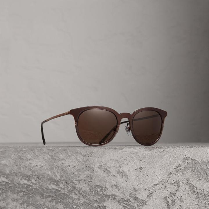 Burberry Burberry Round Frame Sunglasses, Orange