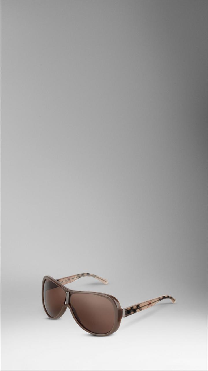 Burberry Burberry Haymarket Mask Frame Sunglasses, Brown