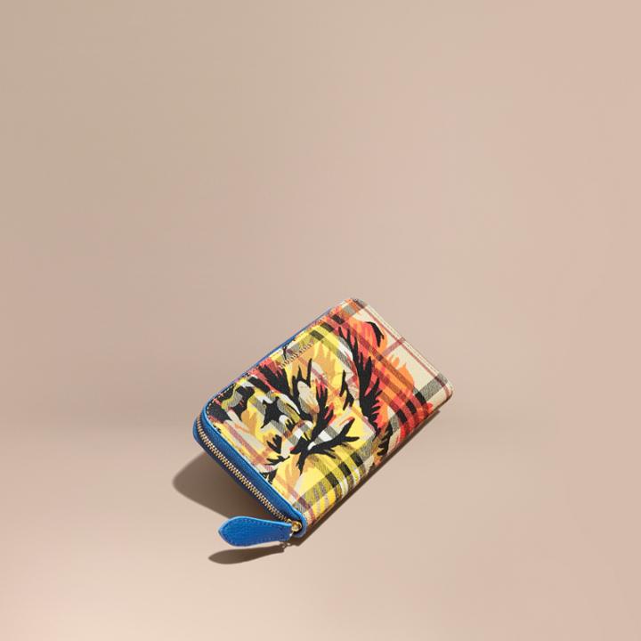 Burberry Burberry Peony Rose Print Haymarket Check And Leather Ziparound Wallet, Blue