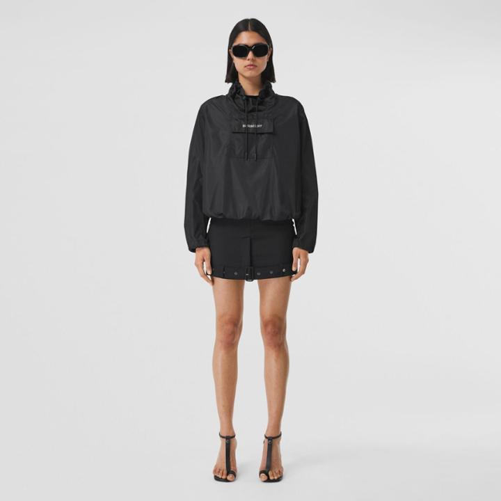 Burberry Burberry Logo Detail Lightweight Nylon Oversized Jacket, Size: 02