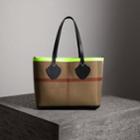 Burberry Burberry The Medium Giant Reversible Tote In Canvas And Leather