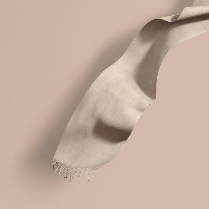 Burberry Burberry The Classic Cashmere Scarf, Beige