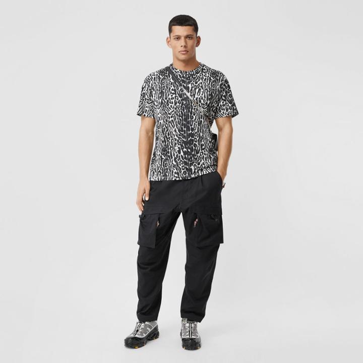 Burberry Burberry Leopard Print Cotton Oversized T-shirt, Size: M, Black