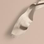 Burberry Burberry The Classic Cashmere Scarf, White