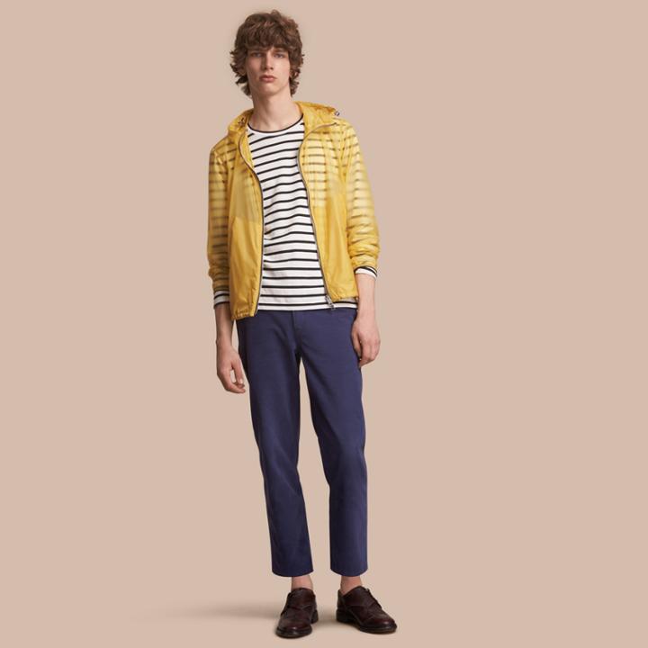 Burberry Burberry Hooded Super-lightweight Jacket, Size: 40, Yellow