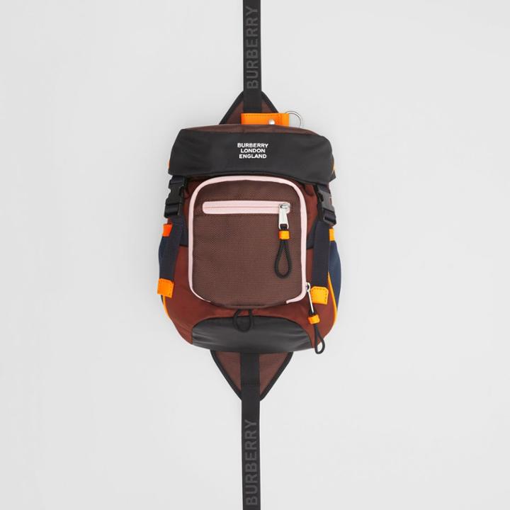 Burberry Burberry Logo Print Nylon Leo Belt Pack, Green