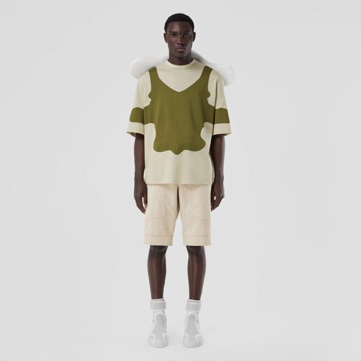 Burberry Burberry Cuff Detail Wool Cargo Shorts, Size: 58