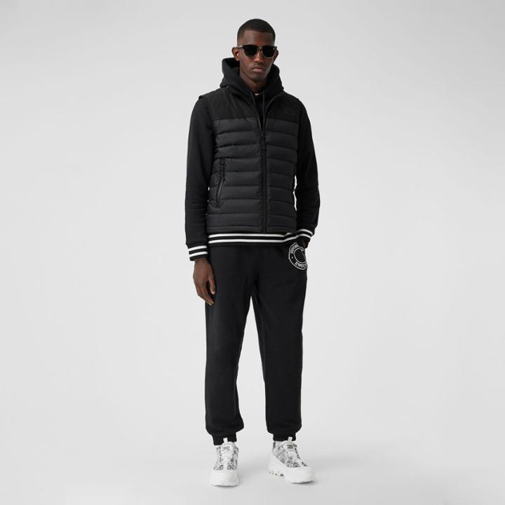 Burberry Burberry Logo Appliqu Lightweight Puffer Gilet, Size: Xs, Black