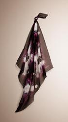 Burberry Tie-dye Silk Square -medium