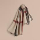 Burberry Burberry Check Wool Square - Large, Size: Os, Beige