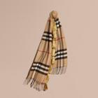 Burberry The Classic Cashmere Scarf In Check With Tassels