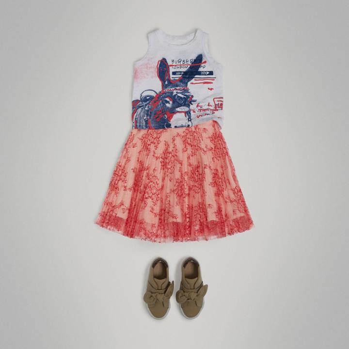 Burberry Burberry Postcard Print Cotton Jersey Vest, Size: 6y