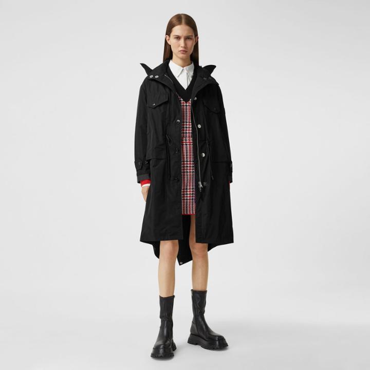 Burberry Burberry Detachable Hood Shape-memory Taffeta Parka, Size: 04, Black