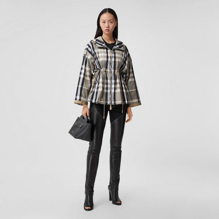 Burberry Burberry Check Lightweight Hooded Jacket, Size: 04, Brown