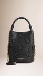 Burberry The Small Bucket Bag In Leather With Appliqu