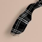 Burberry Burberry The Classic Cashmere Scarf In Check, Black