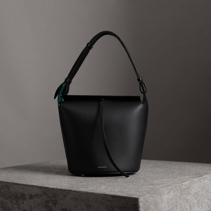 Burberry Burberry The Medium Leather Bucket Bag, Black