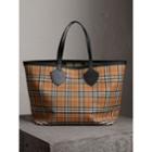 Burberry Burberry The Giant Reversible Tote In Vintage Check, Yellow