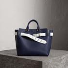 Burberry Burberry The Medium Leather Belt Bag, Blue