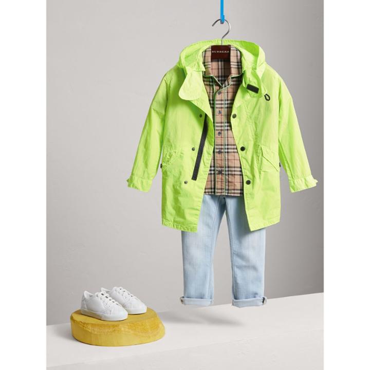 Burberry Burberry Detachable Hood Lightweight Parka Coat, Size: 6y