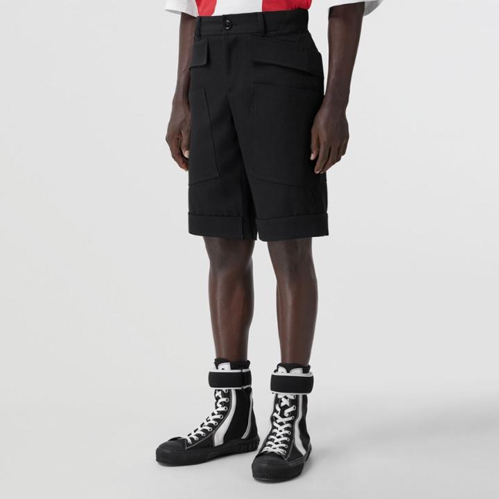Burberry Burberry Panel Detail Grain De Poudre Wool Shorts, Size: 50