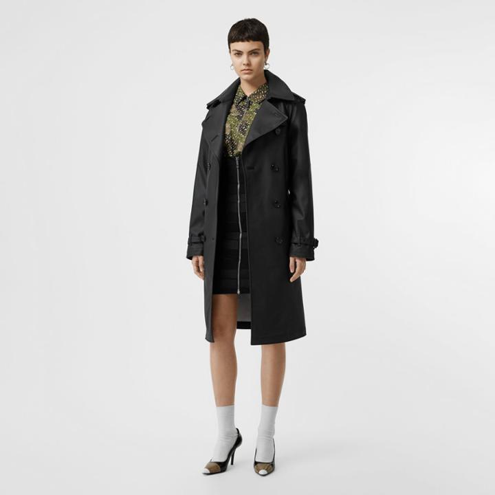 Burberry Burberry Logo Detail Showerproof Trench Coat, Size: 04, Black