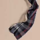 Burberry Burberry The Lightweight Cashmere Scarf In Check, Blue