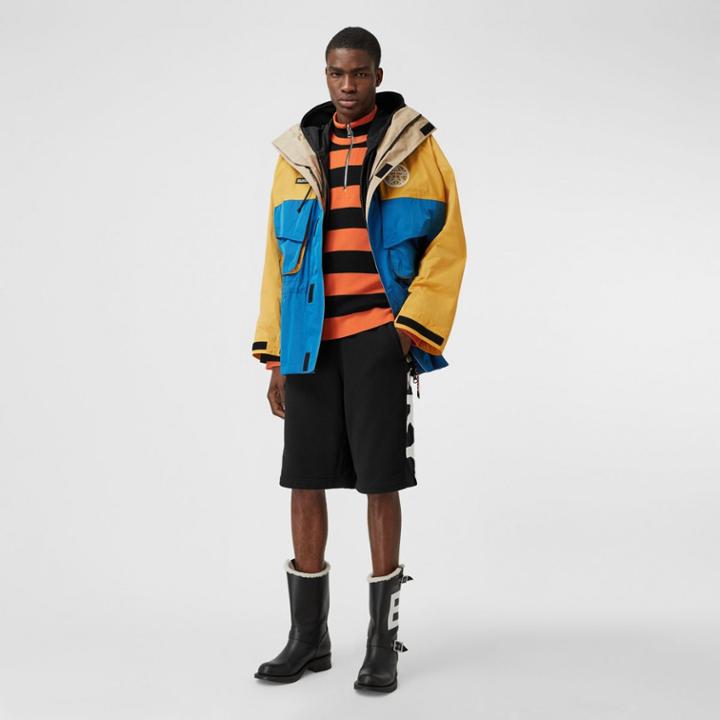 Burberry Burberry Globe Graphic Colour Block Technical Twill Jacket, Size: M, Blue