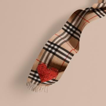 Burberry Burberry The Classic Cashmere Scarf In Check With Sequined Heart, Brown