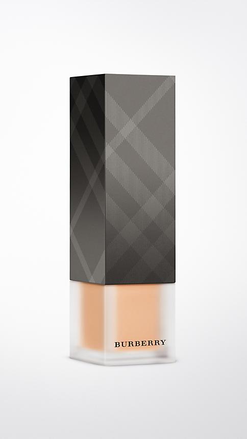 Burberry Burberry Cashmere Sunscreen Broad Spectrum Spf 20 Dark Sable No.36