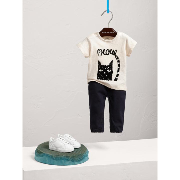 Burberry Burberry Flocked Cat Motif Cotton T-shirt, Size: 3y, White