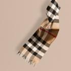 Burberry Burberry The Large Classic Cashmere Scarf In Check, Brown