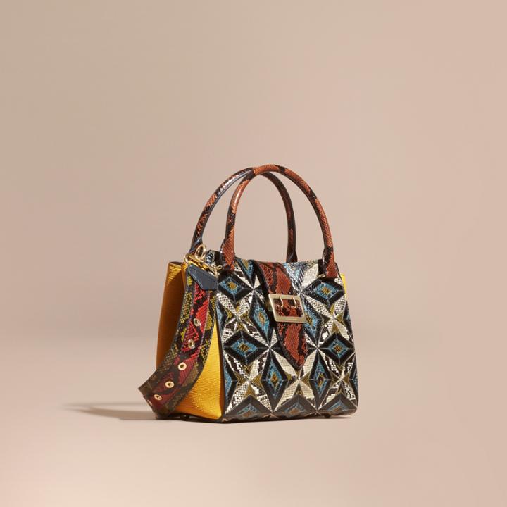 Burberry Burberry The Medium Buckle Tote In Tiled Snakeskin, Blue
