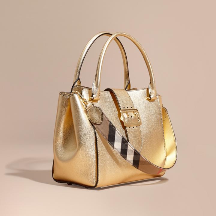 Burberry Burberry The Medium Buckle Tote In Metallic Leather, Yellow