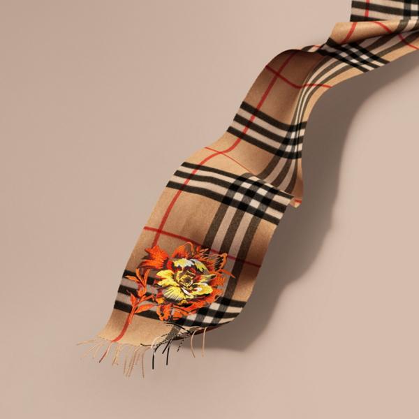 Burberry The Classic Cashmere Scarf With Embroidered Peony Rose