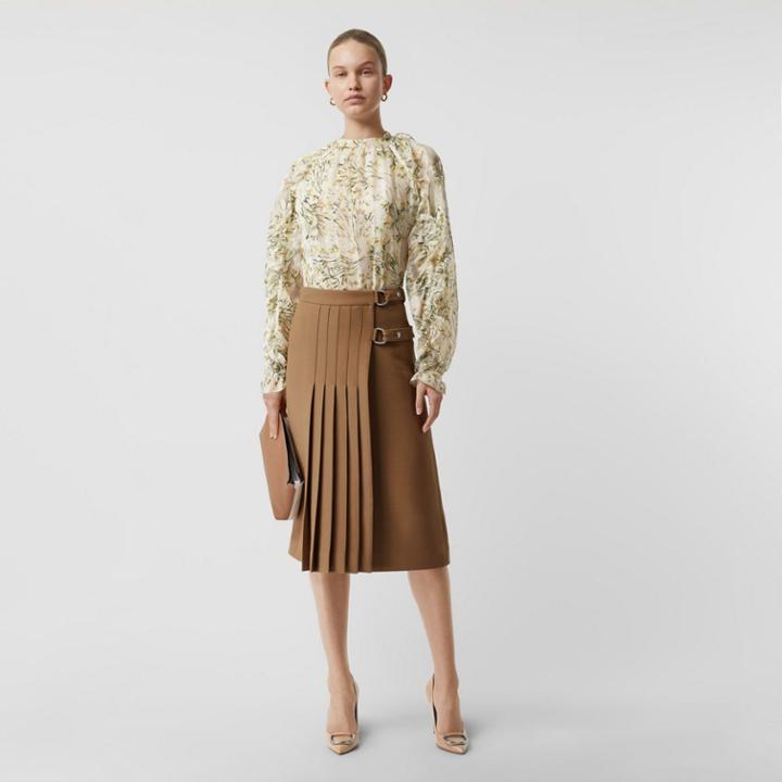Burberry Burberry Ruffle Detail Floral Silk Blend Blouse, Size: 00, Green