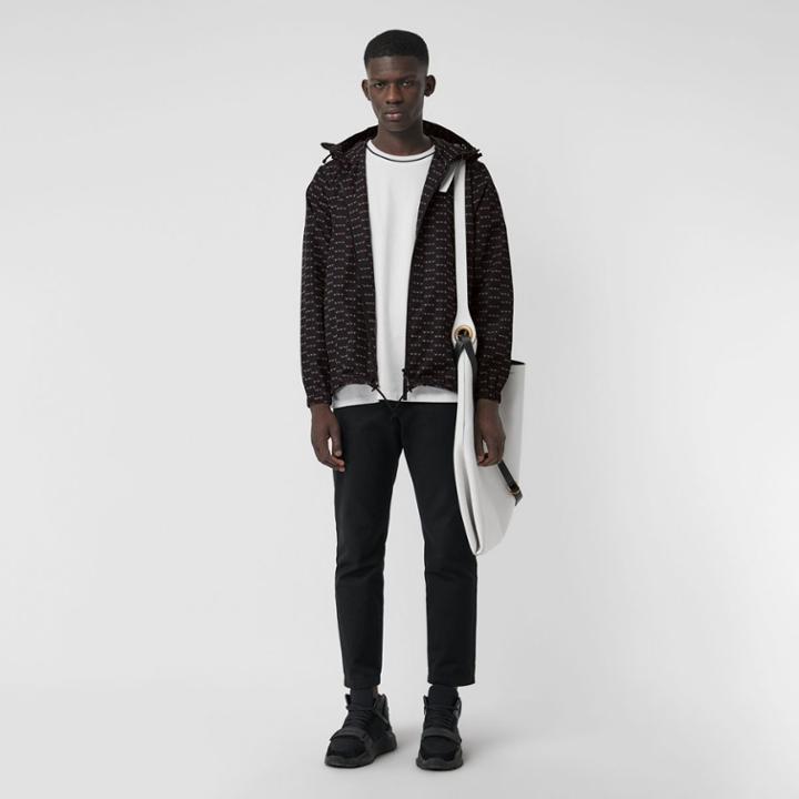 Burberry Burberry Archive Logo Print Lightweight Hooded Jacket, Size: 40, Black