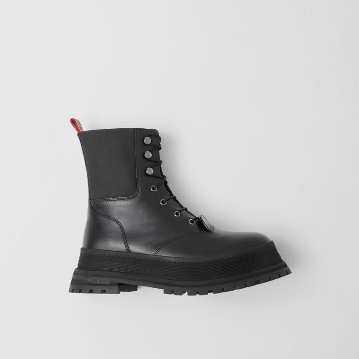 Burberry Burberry Icon Stripe Detail Lace-up Leather Boots, Size: 37, Black