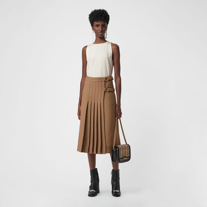 Burberry Burberry Sleeveless Panelled Silk Top, Size: 00, White
