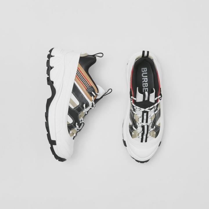 Burberry Burberry Icon Stripe Detail Leather Arthur Sneakers, Size: 35