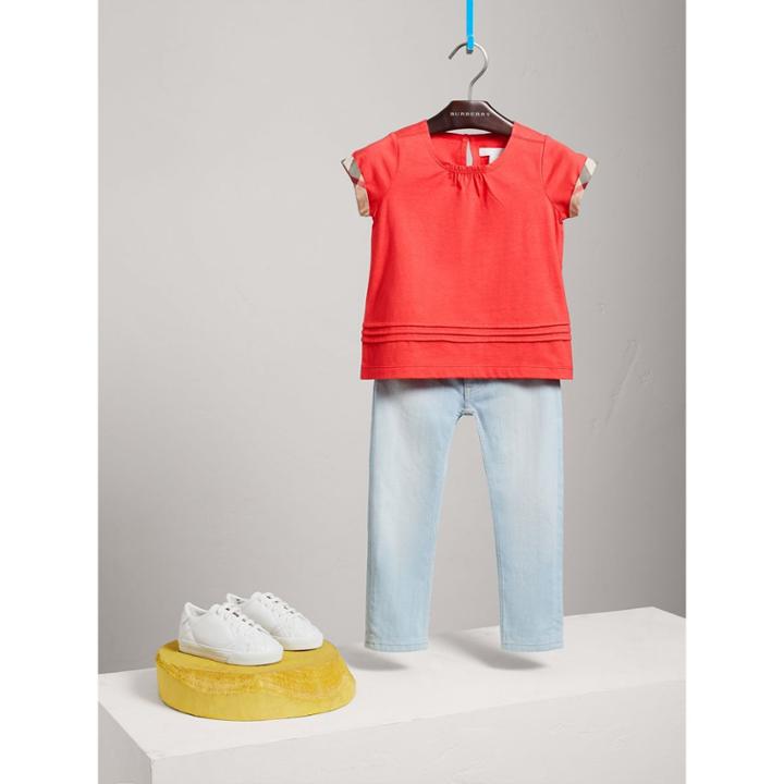 Burberry Burberry Pleat And Check Detail Cotton T-shirt, Size: 14y, Red