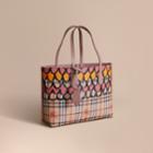 Burberry Burberry The Medium Reversible Tote In Trompe L'oeil Print, Purple