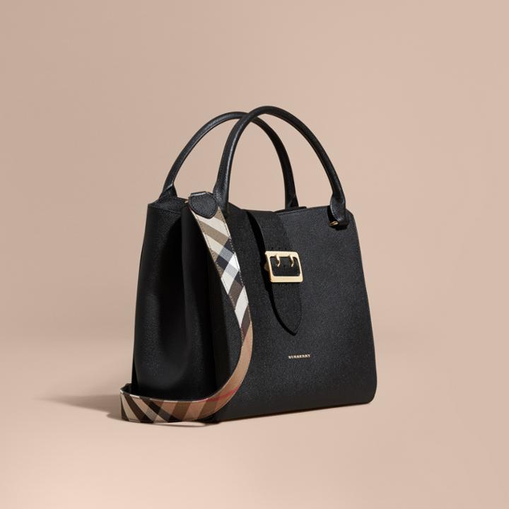 Burberry Burberry The Large Buckle Tote In Grainy Leather, Black