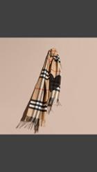 Burberry The Classic Cashmere Scarf In Check With Sequined Heart