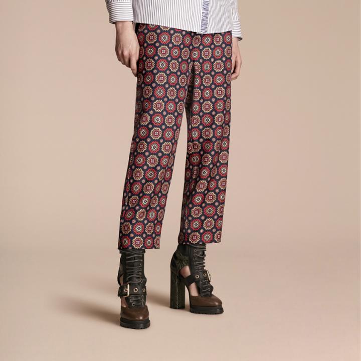 Burberry Burberry Pyjama Print Cropped Silk Twill Pyjama-style Trousers, Size: 46, Blue