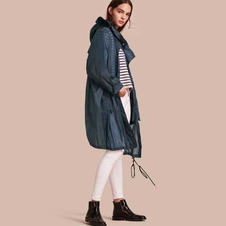 Burberry Burberry Oversize Technical Packaway Parka With Hood, Size: Xl, Blue